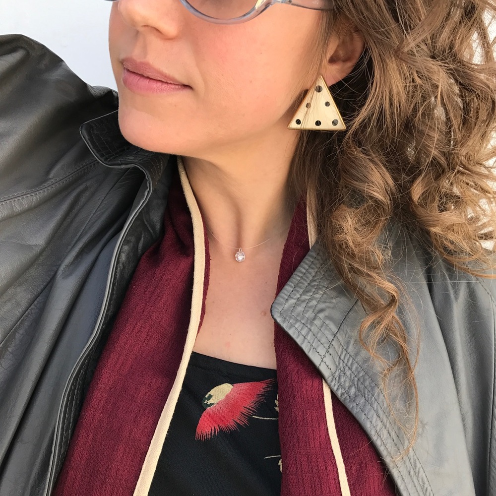 1980's Dice Triangle White Enamel Fashion Earrings - Picture 2 of 4